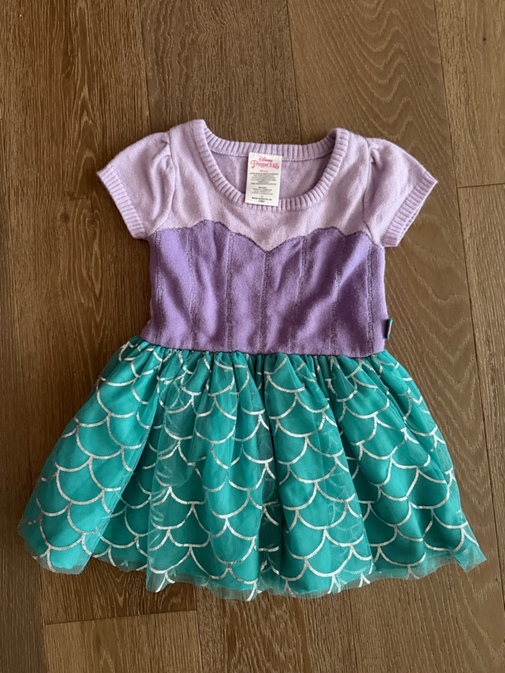 Disney Princess Ariel dress. Size:2T. Gently Used.